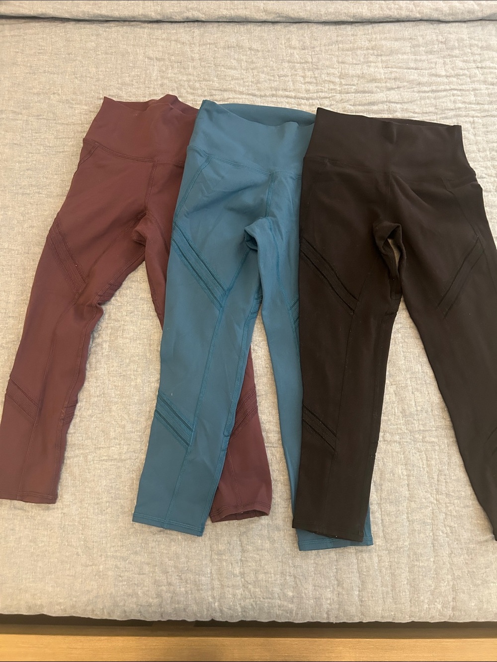 Alo xs - 3 pairs of workout pants
